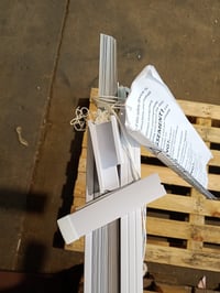 Obloane din aluminiu vidaXL, alb, 155x175 cm - defecte — defecte, funcționează parțial: șină ruptă și elemente de fixare lipsă (stare: vezi imaginea nr. 2) 2