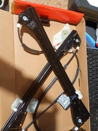 Mecanism macara geam Frankberg față dreapta 6Q3837462 – Piesă de schimb motor electric geam pentru Volkswagen Polo, utilizată 2