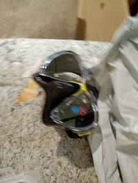 Cressi Big Eyes Evolution búvármaszk és snorkel szett – fekete/sárga, felnőtt méret — légzőcső nélkül (állapot: lásd a 2. képet) 3