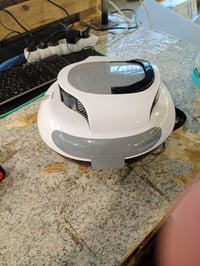 POOLPURE Vezeték Nélküli Medencetisztító Robot Fehér, Önparkoló, LED — hibás, alkatrésznek: nem kapcsol be (állapot: lásd a 2. képet) 4