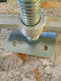 TTBDEHTK Horganyzott Állítható Állványspindel 61 cm, 4 db-os Készlet, Használt — rozsdafoltos, koszos és kopott (állapot: lásd a 2. képet) 4