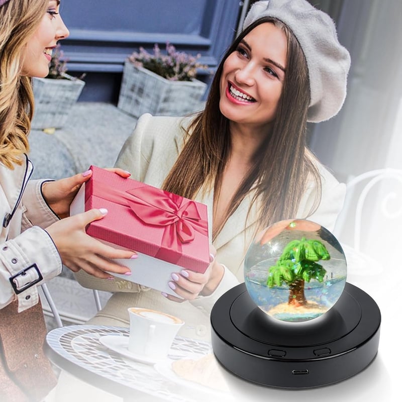 luolety LED Forgó Kiállítási Talp - Színes Fényekkel, 360 Fokos Forgatható Állvány Üveggömbhöz, Kristálygömbhöz, Ékszerekhez, USB/Elemes Műk