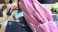 AKTIVE suncobran za plažu 220 cm, rozi, 8 staklenih rebara — neispravan, djelomično funkcionalan: udubljen donji dio šipke (stanje: vidi 2. sliku) 10