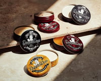 Dapper Dan Deluxe Pomade - Közepes Tartású Hajformázó Férfiaknak - Vízalapú, Rugalmas Tartás, Természetes Fény - 50ml 3