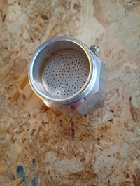 Hliníkový kávovar Bialetti Moka Express na 2 šálky, 90 ml, strieborno-čierny — známky opotrebovania a škvrny (stav: pozri 2. obrázok) 4