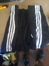 adidas Essentials 3-Stripes pamučne kratke hlače za žene, crno-bijele, veličina L – vidljivo habanje duž pruga (stanje: vidi 2. sliku) 2