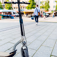 ABUS Alarmbox - 100 dB-es Hordozható Riasztó Kerékpárokhoz, Babakocsihoz, E-rollerekhez - Fekete 7