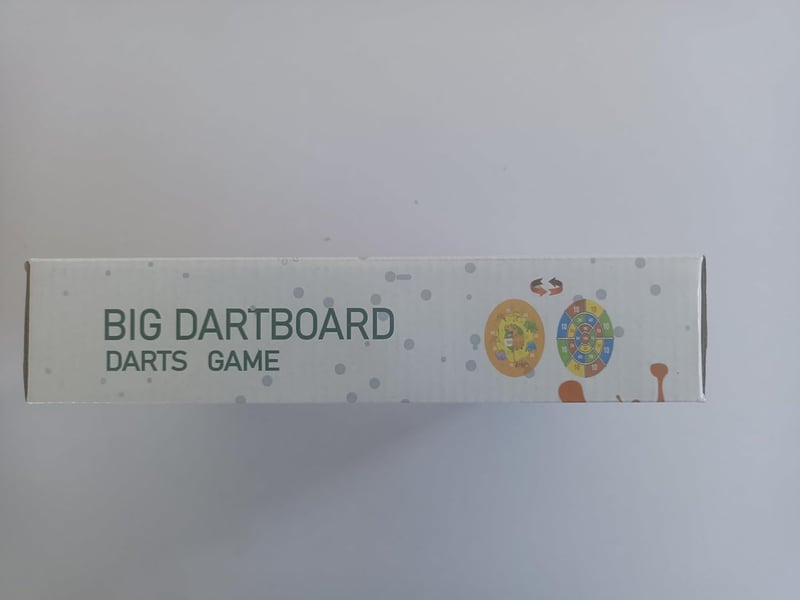 Montessori dinoszauruszos darts tábla gyerekeknek - 66 cm, 12 labdával, kétoldalas, kül- és beltéri játék