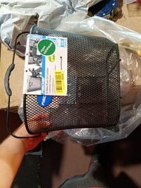Držiak na riadidlá pre elektrobicykel Fischer – chýba 1 zo 4 skrutiek na rýchloupínacom držiaku a košíku (stav: pozri 2. obrázok) 4
