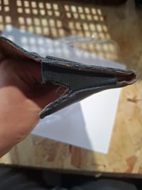 Puzdro na opasok z pravej kože honju Horizon pre Samsung Galaxy S25 Ultra a S24, čierne — na 1 mieste roztrhnuté (stav: pozri 2. obrázok) 2