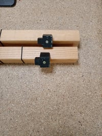 Suport de perete pentru biciclete PARAX Gear-Rack din lemn, mărimea M 60 cm, set de 2 bucăți, cu suport pentru cască, ochelari și încălțăminte 2