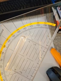 Echer geometric Aristo AR1555/2 cu etui, ipotenuză de 22,5 cm, mâner fix — produsul prezintă crăpături (stare: vezi imaginea 2) 4