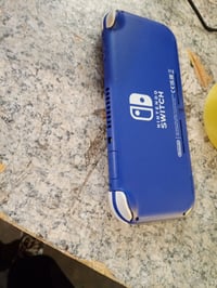 Consolă portabilă Nintendo Switch Lite albastră – defectă, pentru piese: nu se încarcă și nu pornește (stare: vezi imaginea 2) 4