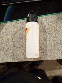 SIGG WMB Pathfinder DFB alumínium kulacs szénsavas italokhoz, fehér, 1 L - Felújított: apróbb horpadások (állapot: lásd a 2. képet) 2