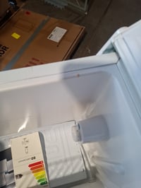 Minifrigider/Minibar Cecotec GrandCooler 20000 SilentCompress 46 L, Alb — carcasă deteriorată în mai multe locuri (stare: vezi poza 2) 13
