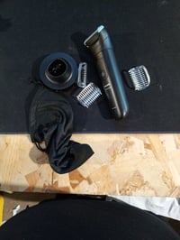 Philips Bodygroom Series 5000 BG5485/30 Férfi Testszőrzet Trimmer Háromszoros Védelemmel — töltőkábel nélkül (állapot: lásd a 2. képet) 2
