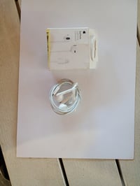 Káblové slúchadlá Apple EarPods s Lightning konektorom pre iPhone a iPad, biele, používané 2