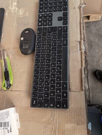 Set tastatură și mouse wireless Amazon Basics, dimensiune completă, 2,4 GHz, receptor USB — uzură minimă (stare: vezi a 2-a imagine) 3