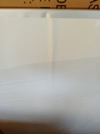 Amazon Basics magnetska bijela ploča s aluminijskim okvirom 120x90 cm - zgužvana — zgužvana ploča, udubljen rub (stanje: vidi 2. sliku) 2