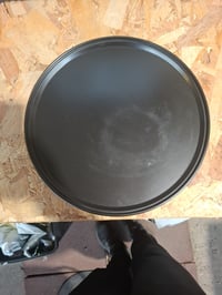 Tavă pentru pizza Relaxdays, rotundă, antiaderentă, oțel carbon, pentru pizza și tarte flambée, 32 cm, gri, 1 buc. (produs utilizat, set incomplet) 4
