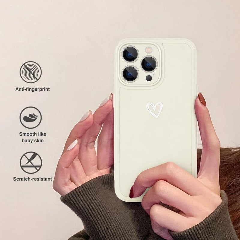 iPhone 13 Pro Max Fehér Szívecskés Lányos Ütésálló Szilikon Tok