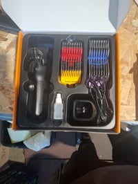 Aparat de tuns profesional pentru câini oneisall, fără fir, argintiu - cu piepteni metalici detașabili, motor silențios, autonomie de 3 ore, pentru toate tipurile de blană 3