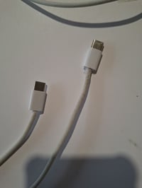 Opletený nabíjací kábel Apple USB-C (60 W), 1 m – na nabíjanie iPhonu, iPadu a MacBooku, biely 2