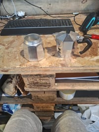 Cafetieră Bialetti Moka Express din aluminiu pentru 4 cești, espressor pentru aragaz, design italian 2