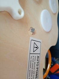 Detské drevené chodítko Weilim Montessori na kolieskach — poškodené, na súčiastky: poškodený predný panel, chýbajúce časti (stav: viď 2. obrázok) 2