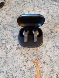 JBL Live Pro 2 TWS True Wireless fülhallgató zajszűréssel — hibás, alkatrésznek: töltőről lehúzva nem működik (állapot: lásd a 2. képet) 3