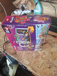 Set de construcție LEGO Friends 42693 Magazin de flori creativ cu 2 minifigurine — Pachetul a fost vizibil deschis (stare: vezi a 2-a imagine) 2