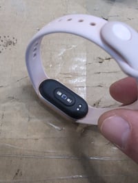 Xiaomi Smart Band 10 pametna narukvica, 1,72" AMOLED zaslon, 150+ — neispravno, za dijelove: zaslon ne reagira na dodir (stanje: vidi 2. sliku) 4