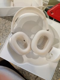 Apple AirPods Max 2 Vezeték nélküli Over-Ear Fejhallgató, Holdfény, Aktív — felhasználói névvel ellátva (állapot: lásd a 2. képet) 3
