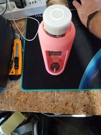 Fľaša z borosilikátového skla Wessper B1, 500 ml, s ružovým silikónovým ochranným obalom a hydratačným náustkom — Chýba držiak (stav: pozri 2. obrázok) 2