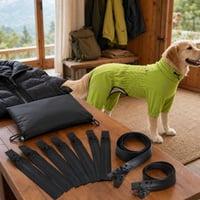Kit de supraviețuire pentru drumeții: 5x fermoare impermeabile + haină câine + sac 7L 1