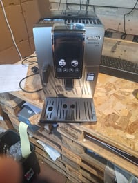 Potpuno automatski aparat za kavu De'Longhi Dinamica Plus, 24 napitka, boja titana – rabljeno, bez spremnika za mlijeko (stanje: vidi 2. sliku) 2