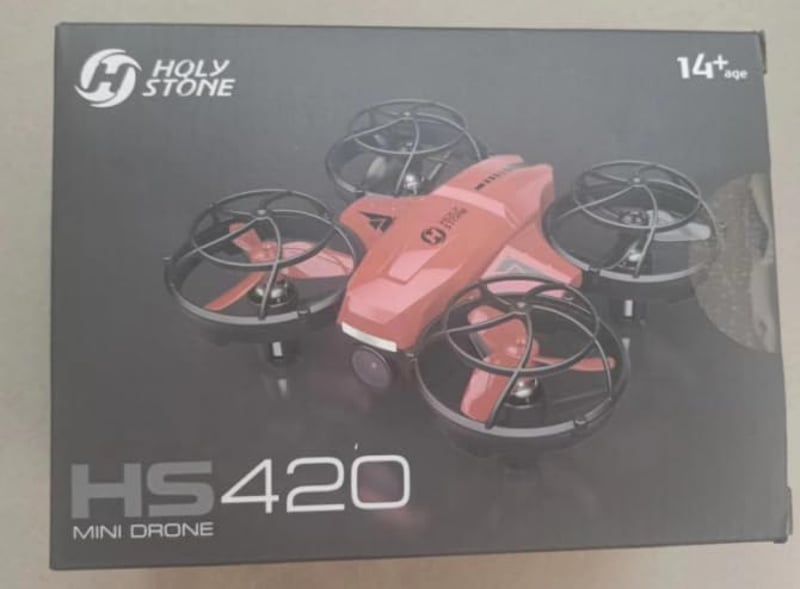 Holy Stone HS420 Mini Drón Beépített Kamerával - WiFi Élő Közvetítés, 3 Akkumulátor, Hosszú Repülési Idő, Pályakövetés, Mozgásérzékelés, Mag