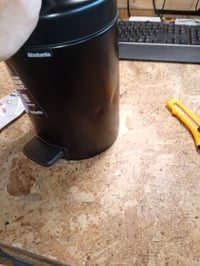 Brabantia NewIcon pedala za smeće 3 litre, mat crna, s unutarnjom plastičnom kantom – udubljena bočna strana (stanje: vidi 2. sliku) 2