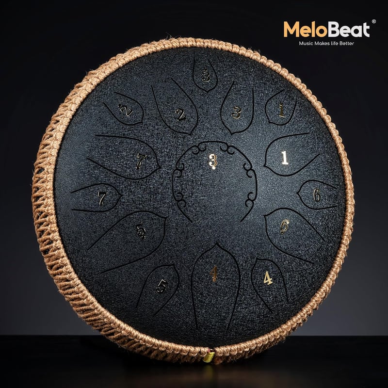 MeloBeat Tongue Drum 12" 15 Hangú D-dúr Acél Handpan Készlet - Professzionális Ütőhangszer Dalkönyvvel, Ütőkkel és Hordtáskával (Fekete)