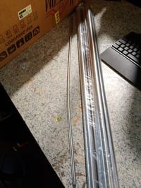 Skladací sušiak na bielizeň HOMCOM, 4 úrovne s bočnými krídlami, 142x55x172 cm — mierne ohnutá sušiaca tyč (stav: pozri 2. obrázok) 2