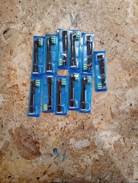 Rezervă periuță de dinți electrică Oral-B PRO CrossAction, negru, 11 buc. (lipsește 1 buc. din ambalajul original) 4