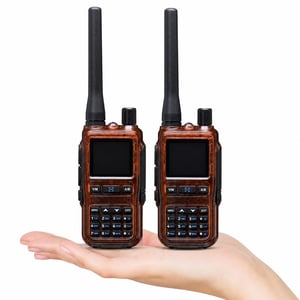 BAOFENG GT-5R Mini dvopojasni voki-toki — neispravan, za dijelove: Jedan uređaj se pregrijava i nakon toga ne radi (stanje: vidi 2. sliku)