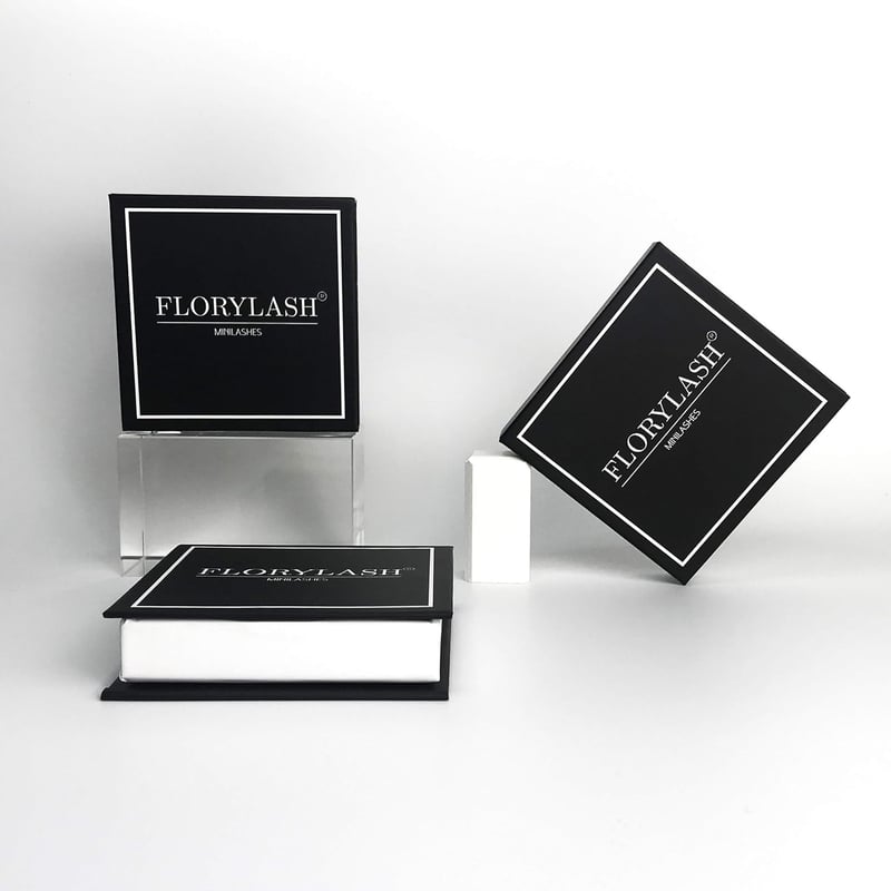 FLORYLASH® Minilashes - 8 db Kicsi Mágneses Pótszempilla 2-3 Mágnessel, Eyeliner Nélkül