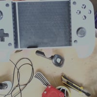 Trust GXT Mylox Bluetooth mobilni gamepad sivi, kompatibilan s iPhone, Android, PS5 i Xbox uređajima, RGB osvjetljenje, dvostruka vibracija, 12 sati trajanja baterije 2