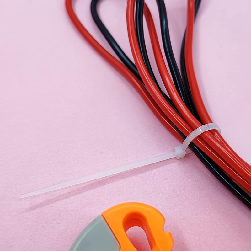 YAMXIN Kábelkötegelő 1000db Fehér 120mm x 2,5mm - Nylon Kábelrendező Kötegelő Elektromos Szereléshez, Háztartásba, Kertbe, Számítógéphez