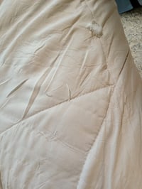 Letná prikrývka WAVVE 200x200 cm, 150GSM mikrovlákno, manželská posteľ, všetko — menšie natrhnutie na povrchu (stav: pozri 2. obrázok) 2