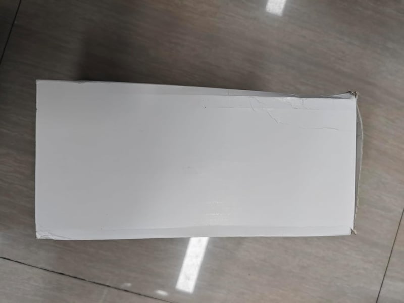 Autós feszültségátalakító 12V-230V, 2200W, LCD, USB - Szivargyújtós adapter