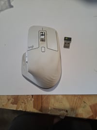 Bezdrôtová myš Logitech MX Master 3S, Bluetooth, 8000 DPI, tiché klikanie, nabíjanie cez USB-C, svetlosivá – používaná 2