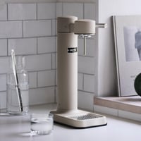 Výrobník sódy aarke Carbonator 3 z nehrdzavejúcej ocele s 2 fľašami bez obsahu BPA, pieskové prevedenie 2