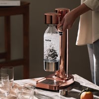 Aarke Carbonator 3 aparat za gaziranje vode, nehrđajući čelik, bakreni finiš, s 1L BPA-free PET bocom, kompatibilan sa Sodastream 60L CO2 cilindrima 2